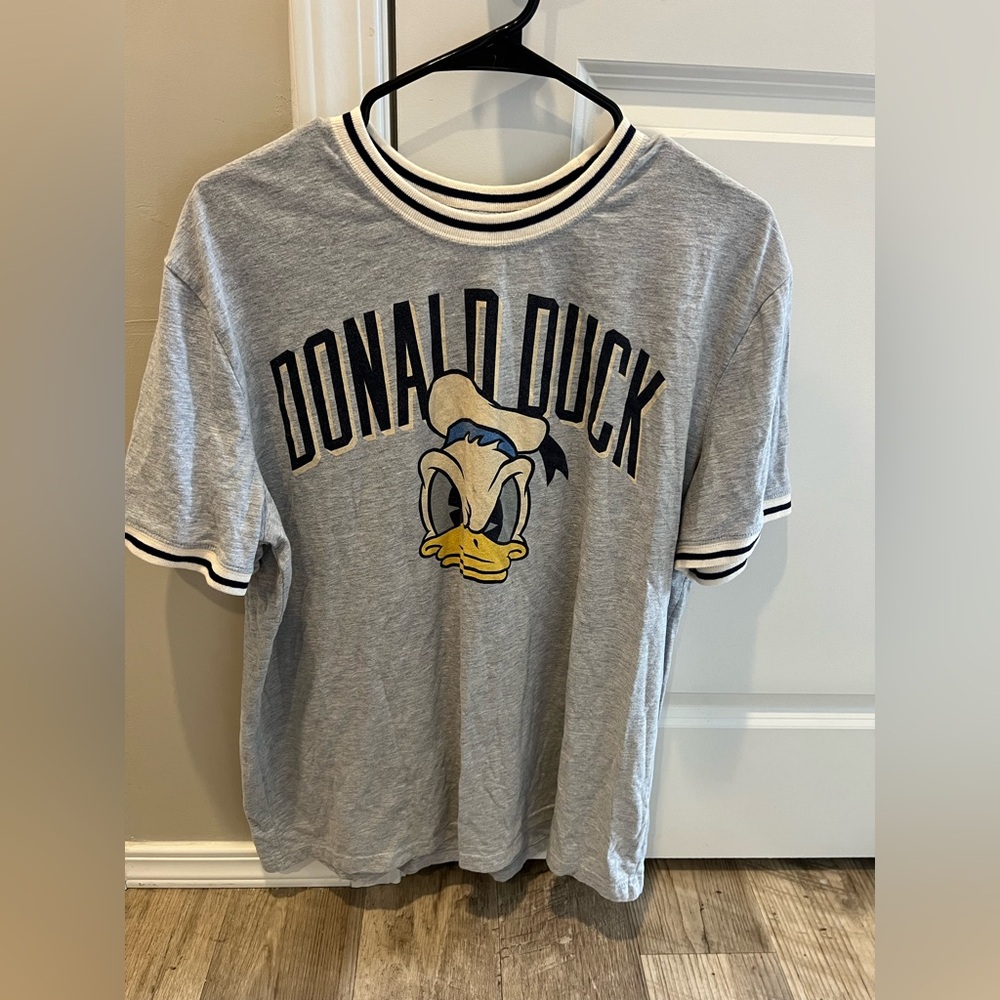 DVintage Disney Gray Donald Duck Graphic T-Shirt